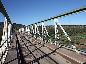 The old bridge over the Groot River