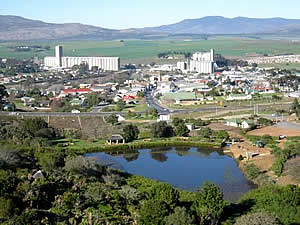 Caledon is the market town of a large agricultural district and the storage silos are a landmark.  Find Caledon accommodation on our Caledon accommodation page.