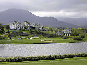 The George area is one of South Africa's main golfing attractions with a large number of courses either in or within a short distance of the city.  Here is the prestigious Fancourt course on George's outskirts with the Outeniqua mountains looming in the distance.  Find George accommodation on our George accommodation page.