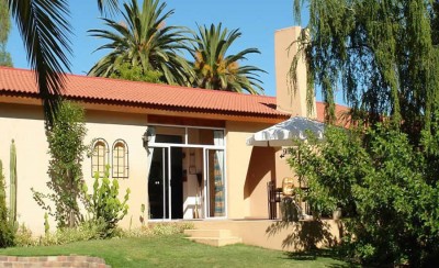 101 Oudtshoorn Holiday Accommodation Oudtshoorn Accommodation Self Catering