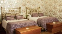 another_classic_bedroom_at_matoppo_inn_guest_house.jpg