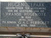 huguenot_memorial_graaff_reinet_02.jpg