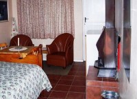witteberg_private_nature_reserve_matjiesfontein_accommodation_2_sleeper_apartment.jpg